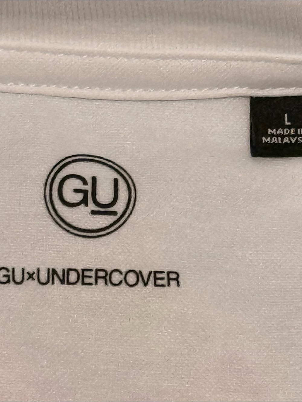 GU x UNDERCOVER White Graphic Tee